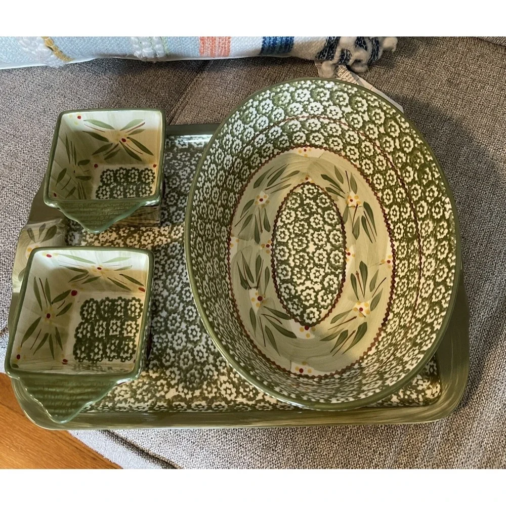 Temptations Tara OLD WORLD Oval Baking Dish, Large Serving Tray, 3 Ramekins